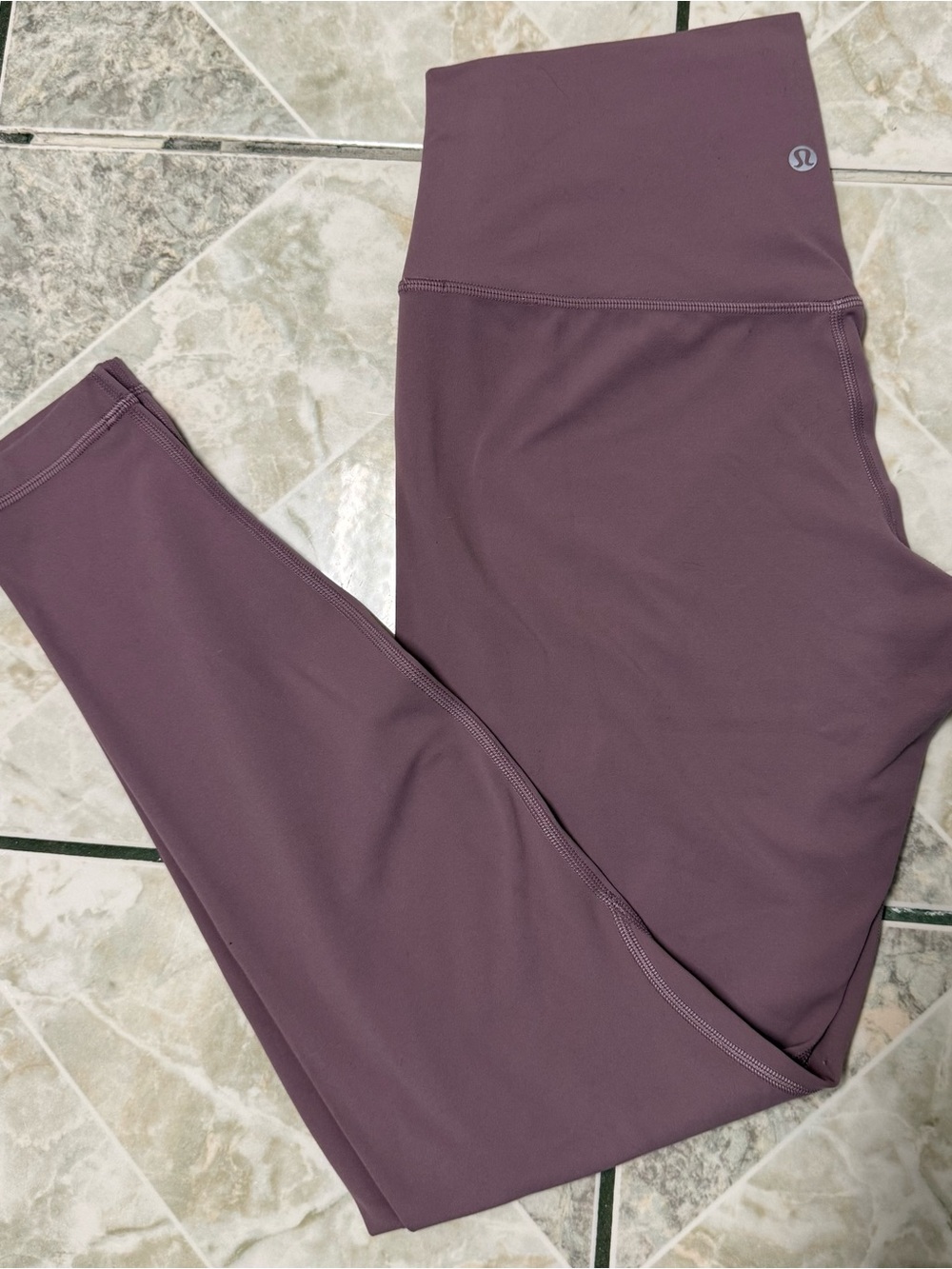 Lululemon Women’s Mauve High-Rise Athletic Leggings Size 10